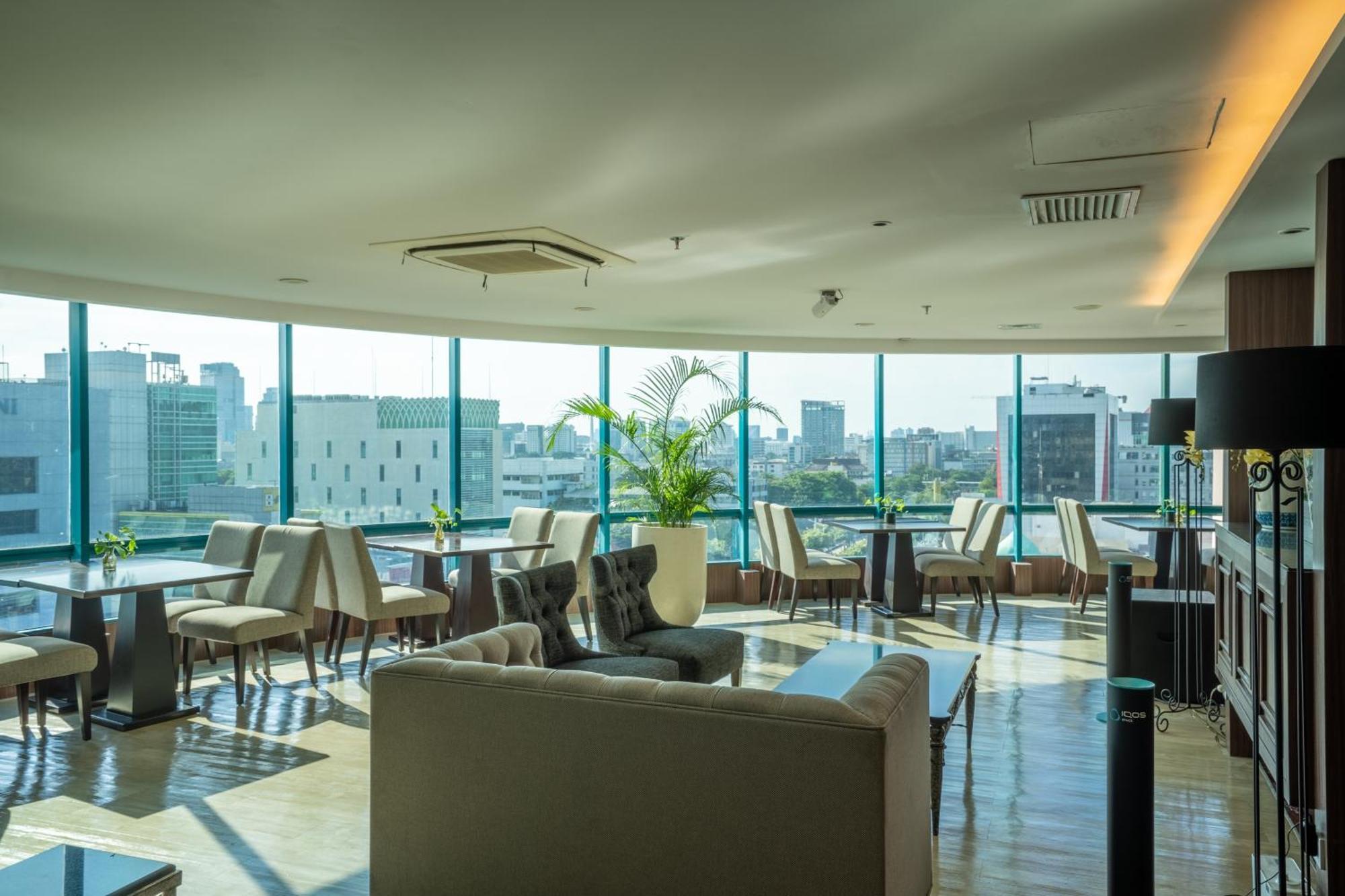 The Acacia Hotel Dżakarta Zewnętrze zdjęcie