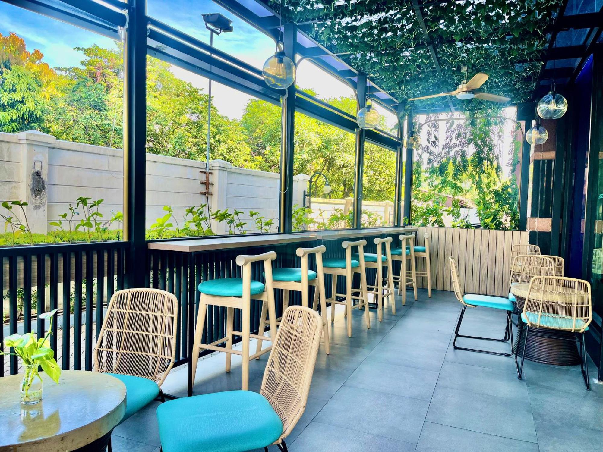 The Acacia Hotel Dżakarta Zewnętrze zdjęcie